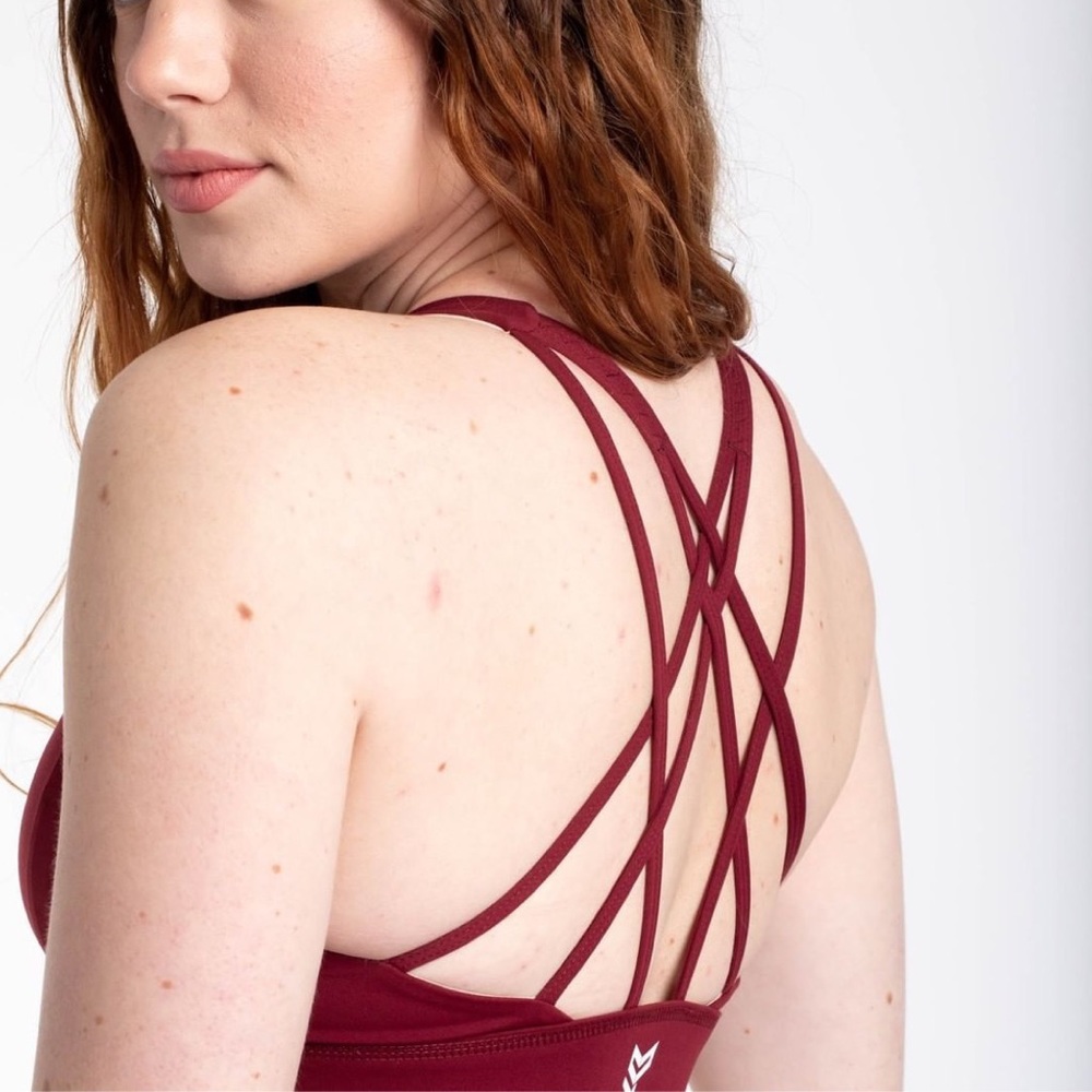 Strong Physiquez Sangria Endure Sports Bra